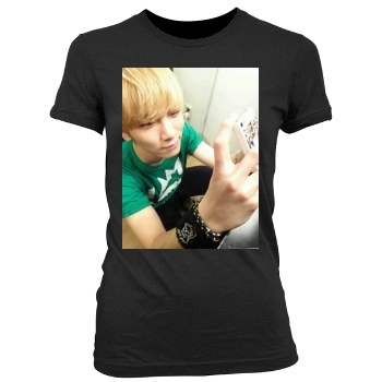 SHINee Women's Junior Cut Crewneck T-Shirt