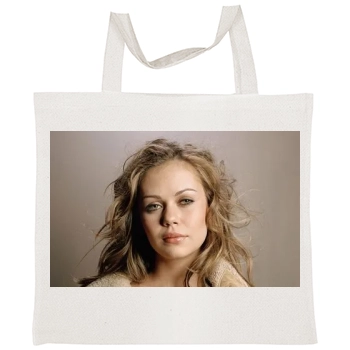 Alexis Dziena Tote