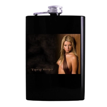 Tara Reid Hip Flask