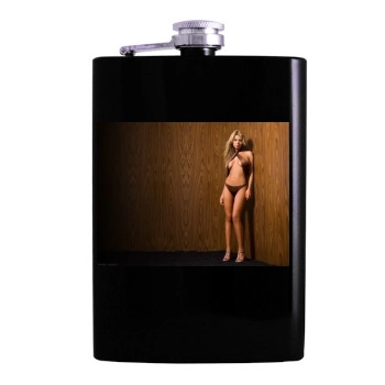 Tara Reid Hip Flask