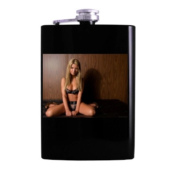 Tara Reid Hip Flask