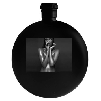 Tyra Banks Round Flask