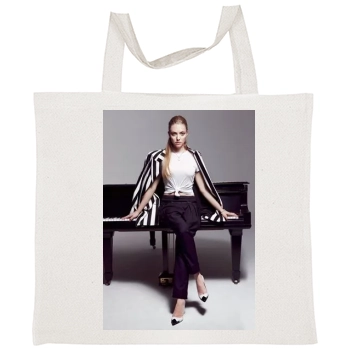 Amanda Seyfried Tote