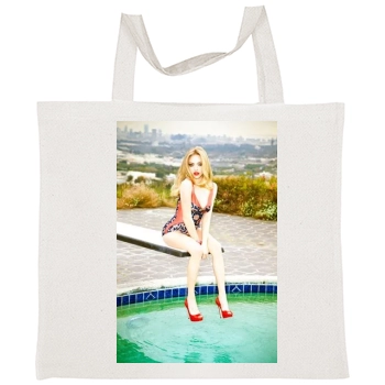 Amanda Seyfried Tote