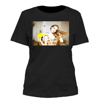 Amanda Seyfried Women's Cut T-Shirt