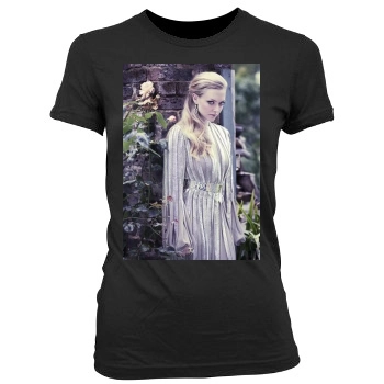 Amanda Seyfried Women's Junior Cut Crewneck T-Shirt