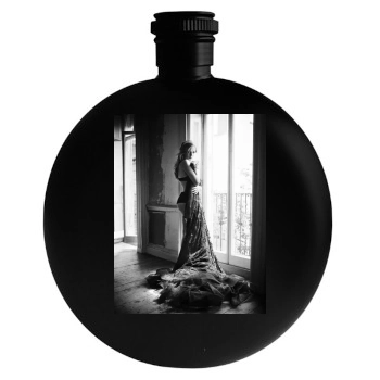 Amanda Seyfried Round Flask