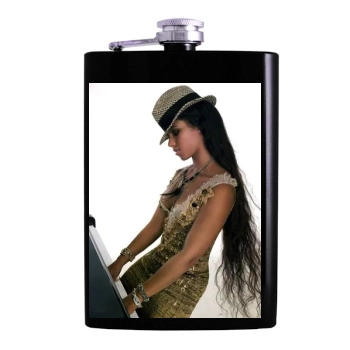 Alicia Keys Hip Flask