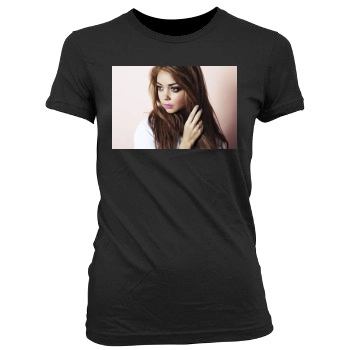 Sarah Hyland Women's Junior Cut Crewneck T-Shirt