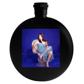 Shannen Doherty Round Flask