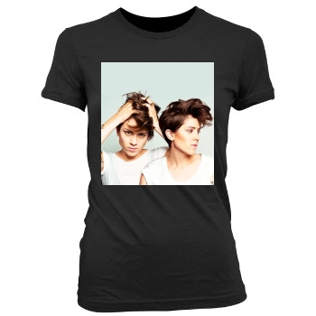 Tegan and Sara Women's Junior Cut Crewneck T-Shirt