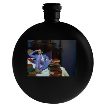 Tobey Maguire Round Flask