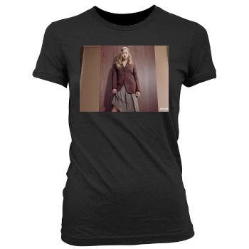 Amanda Seyfried Women's Junior Cut Crewneck T-Shirt