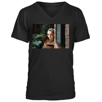 Abigail Breslin Men's V-Neck T-Shirt