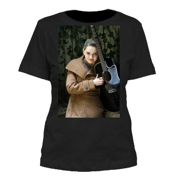 Abigail Breslin Women's Cut T-Shirt