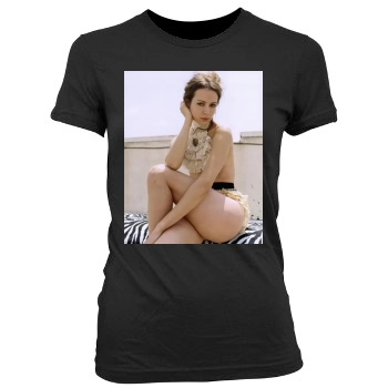 Amy Acker Women's Junior Cut Crewneck T-Shirt