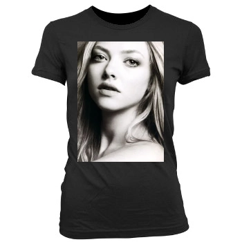 Amanda Seyfried Women's Junior Cut Crewneck T-Shirt