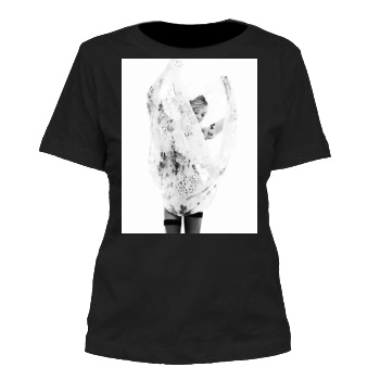 Amanda Seyfried Women's Cut T-Shirt