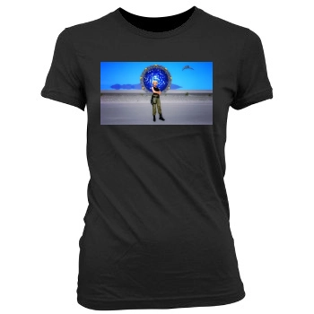 Amanda Tapping Women's Junior Cut Crewneck T-Shirt