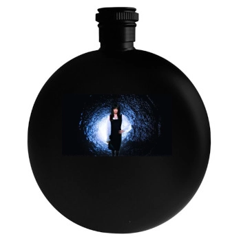 Amanda Tapping Round Flask