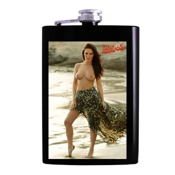 Amii Grove Hip Flask