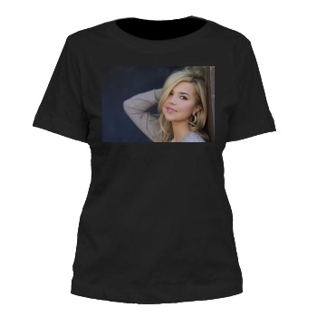 Arielle Kebbel Women's Cut T-Shirt