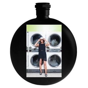 Aubrey Plaza Round Flask