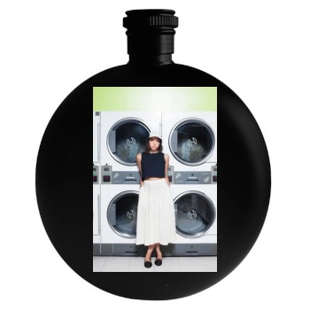 Aubrey Plaza Round Flask