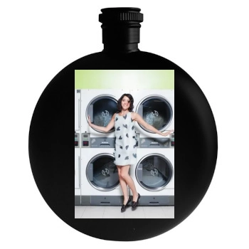 Aubrey Plaza Round Flask