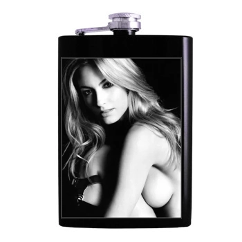 Ariadne Artiles Hip Flask