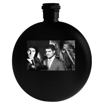 Henry Cavill Round Flask