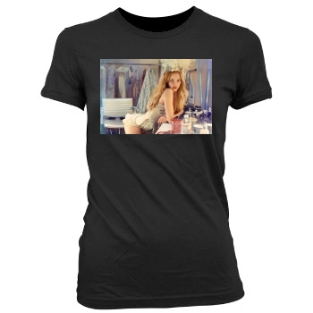 Amanda Seyfried Women's Junior Cut Crewneck T-Shirt