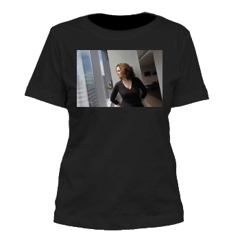 Sigourney Weaver Women's Cut T-Shirt