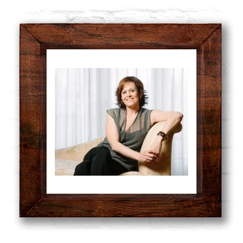 Sigourney Weaver 6x6