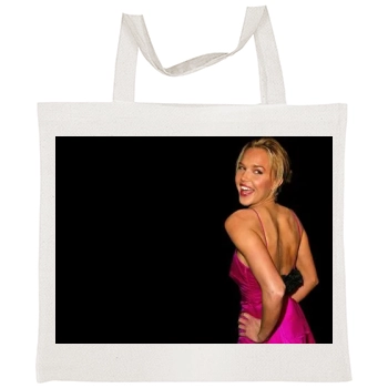 Arielle Kebbel Tote