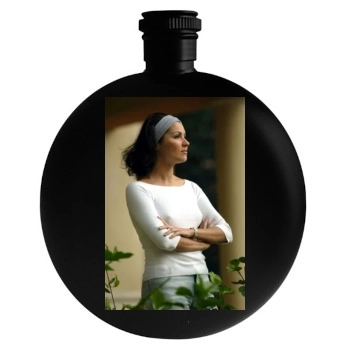 Anna Netrebko Round Flask