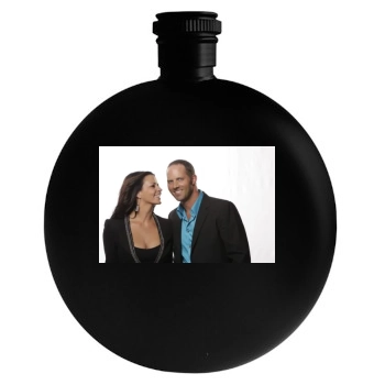 Sara Evans Round Flask