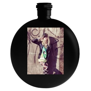 Sasha Pivovarova Round Flask