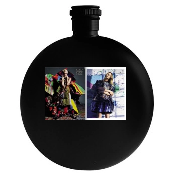 Sasha Pivovarova Round Flask