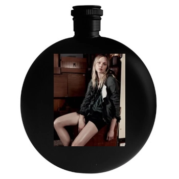 Sasha Pivovarova Round Flask