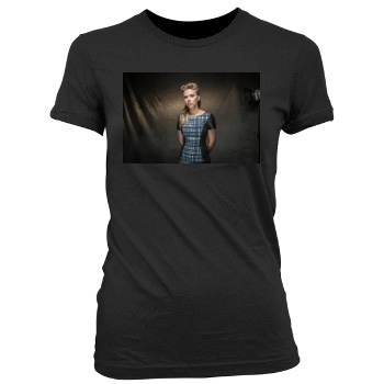 Scarlett Johansson Women's Junior Cut Crewneck T-Shirt