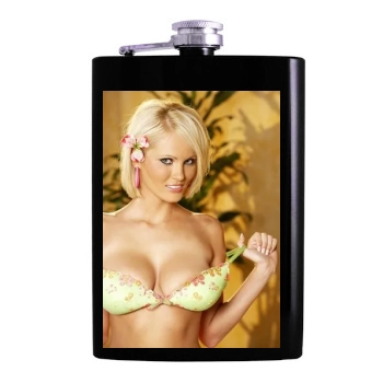 Hanna Hilton Hip Flask