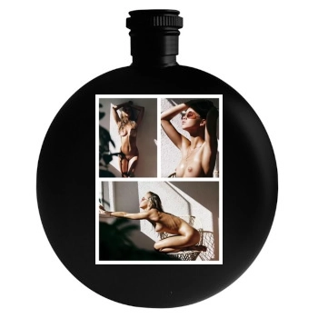 Shane van der Westhuizen Round Flask