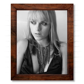 Taryn Manning 14x17