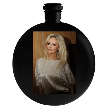 Adriana Karembeu Round Flask