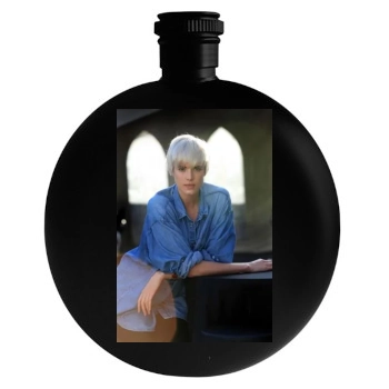 Agyness Deyn Round Flask