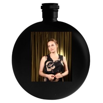 Alicia Silverstone Round Flask