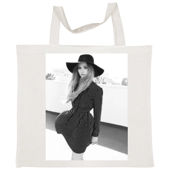 Amanda Seyfried Tote