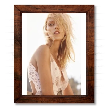 Anja Rubik 14x17