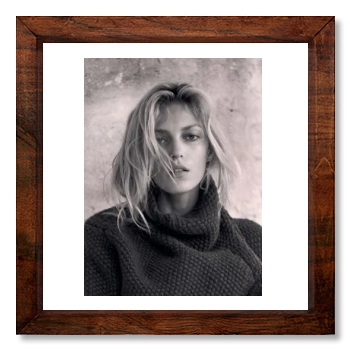 Anja Rubik 12x12